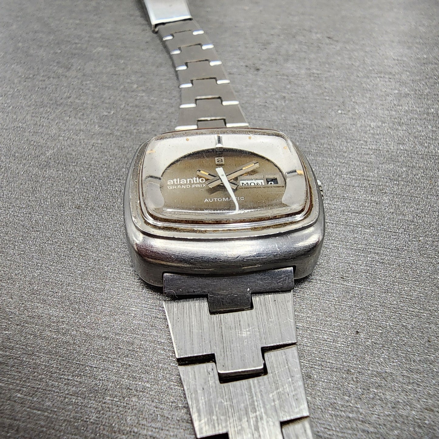 Atlantic Gran Prix Automatic Watch Women 27mm Silver Dial Silver Tone Daydate6