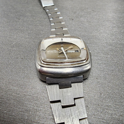 Atlantic Gran Prix Automatic Watch Women 27mm Silver Dial Silver Tone Daydate6