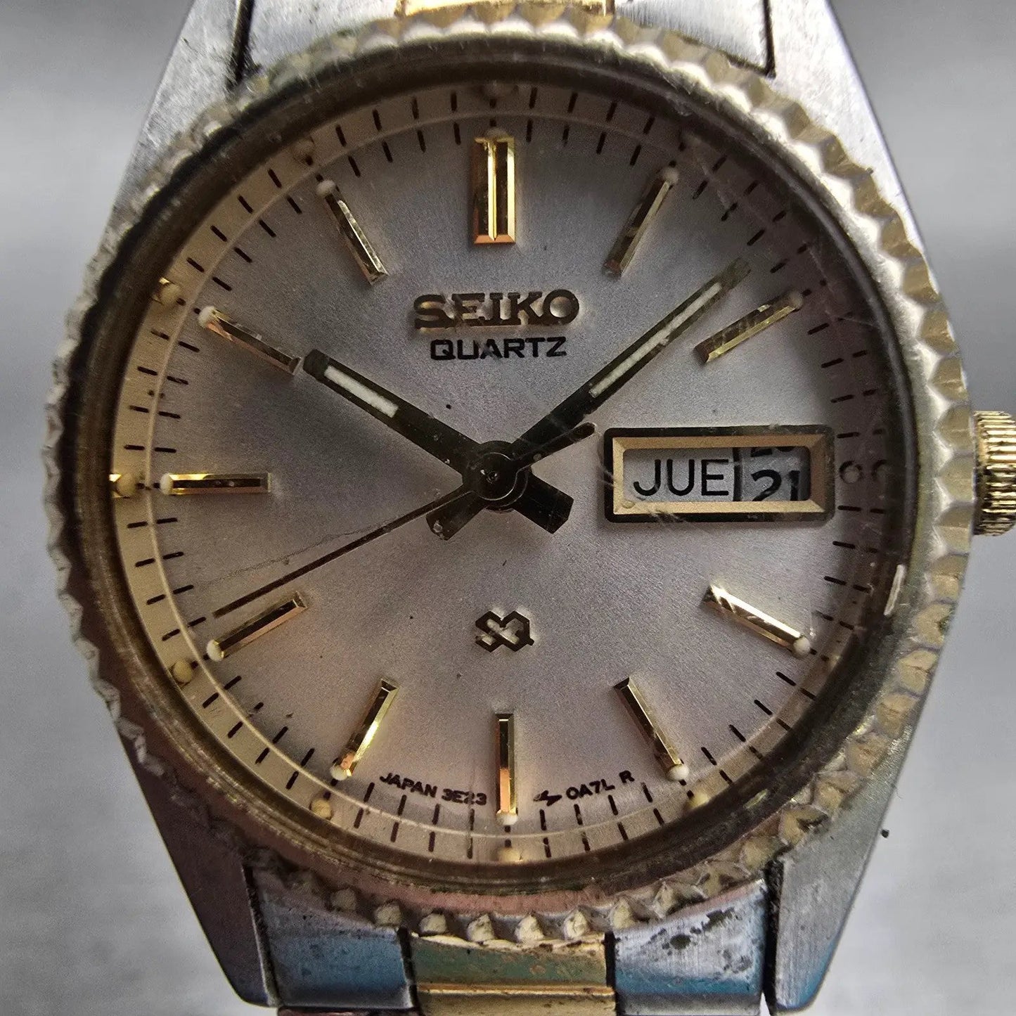 Seiko SQ Watch Women 24mm Silver Dial Two Tone Daydate Round 3E23-0A69 New Batt1