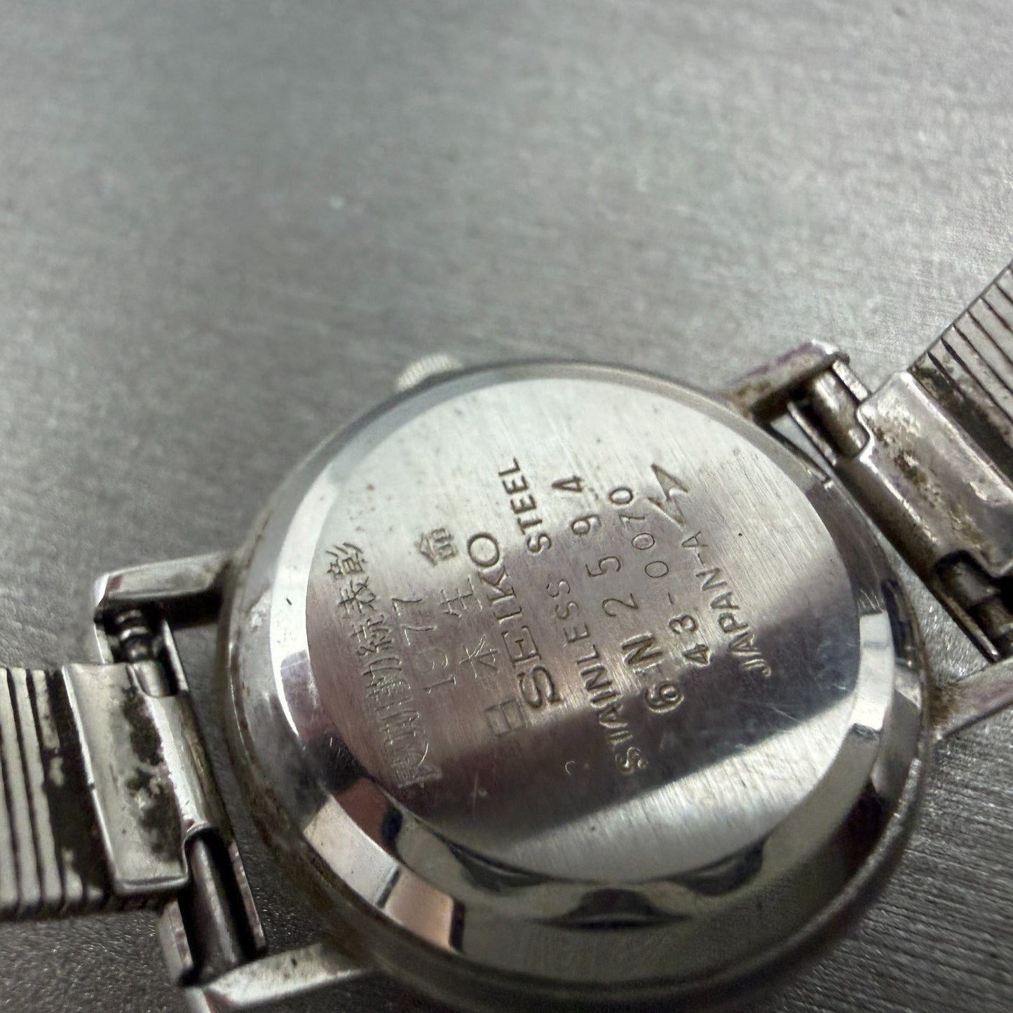 Seiko Watch Women 24mm White Dial Silver Tone Round 43-0070 New Battery Vintage29