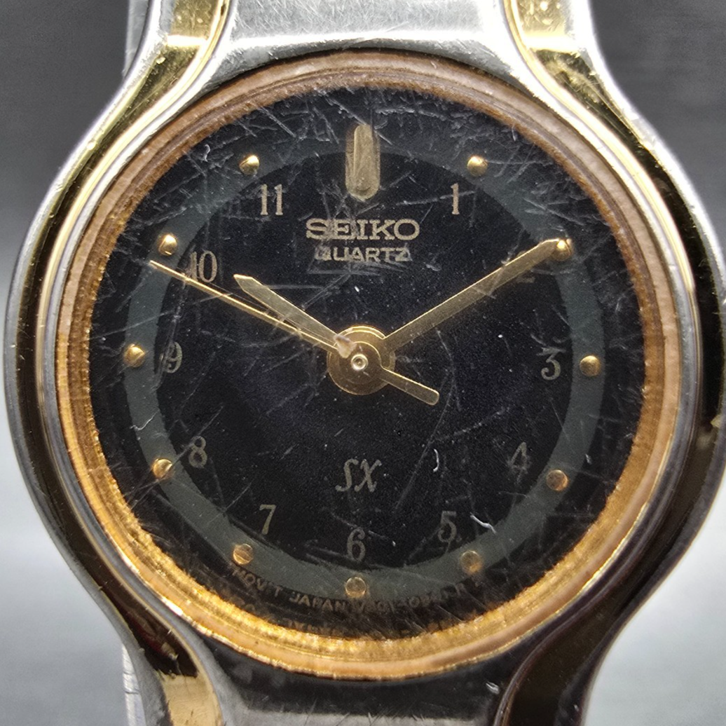 Seiko SX Watch Women 19mm Black Dial Gold Tone Round V401-0281 New Battery JP11
