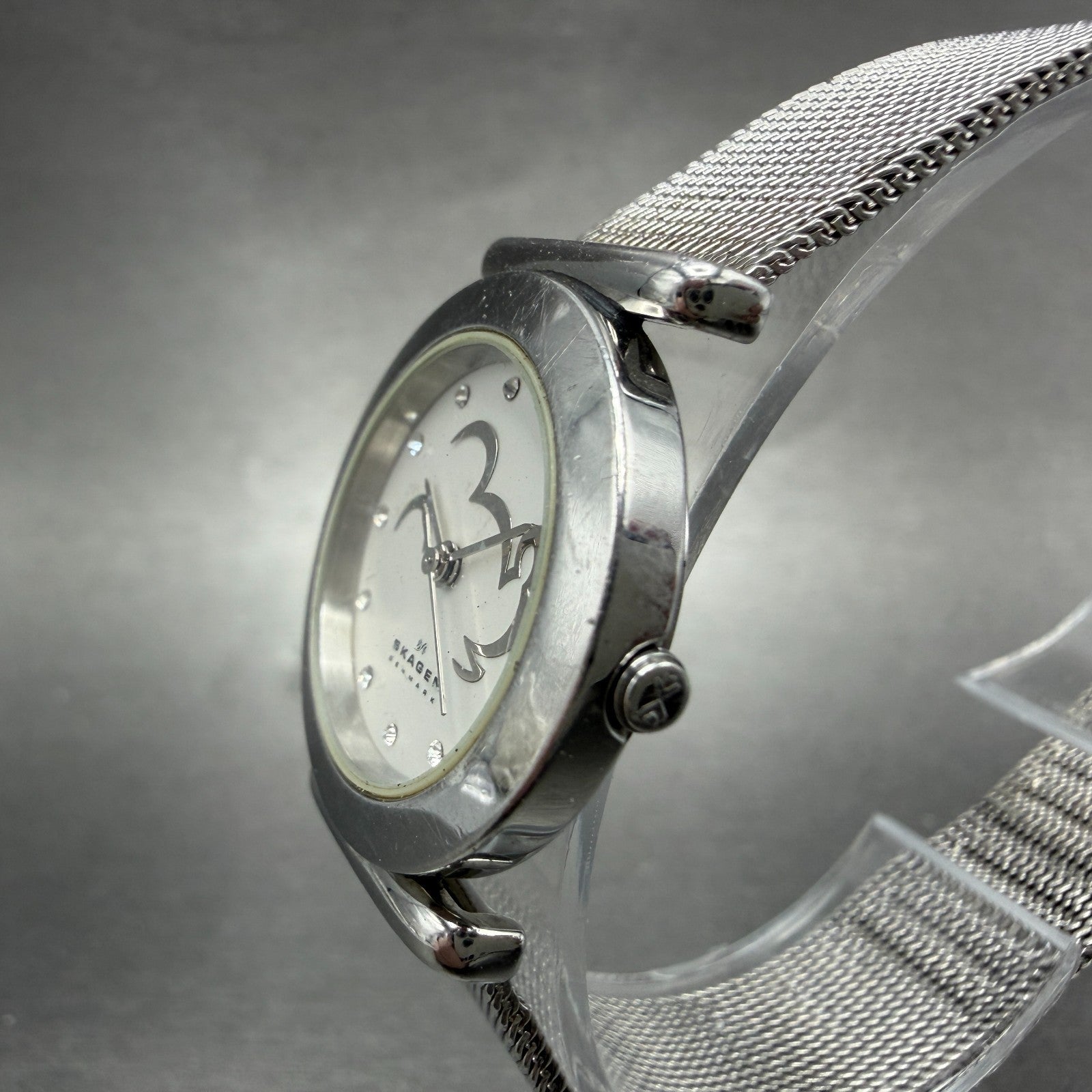 Skagen Mickey Mouse Watch Women 25mm White Dial Silver Tone Round New Battery2