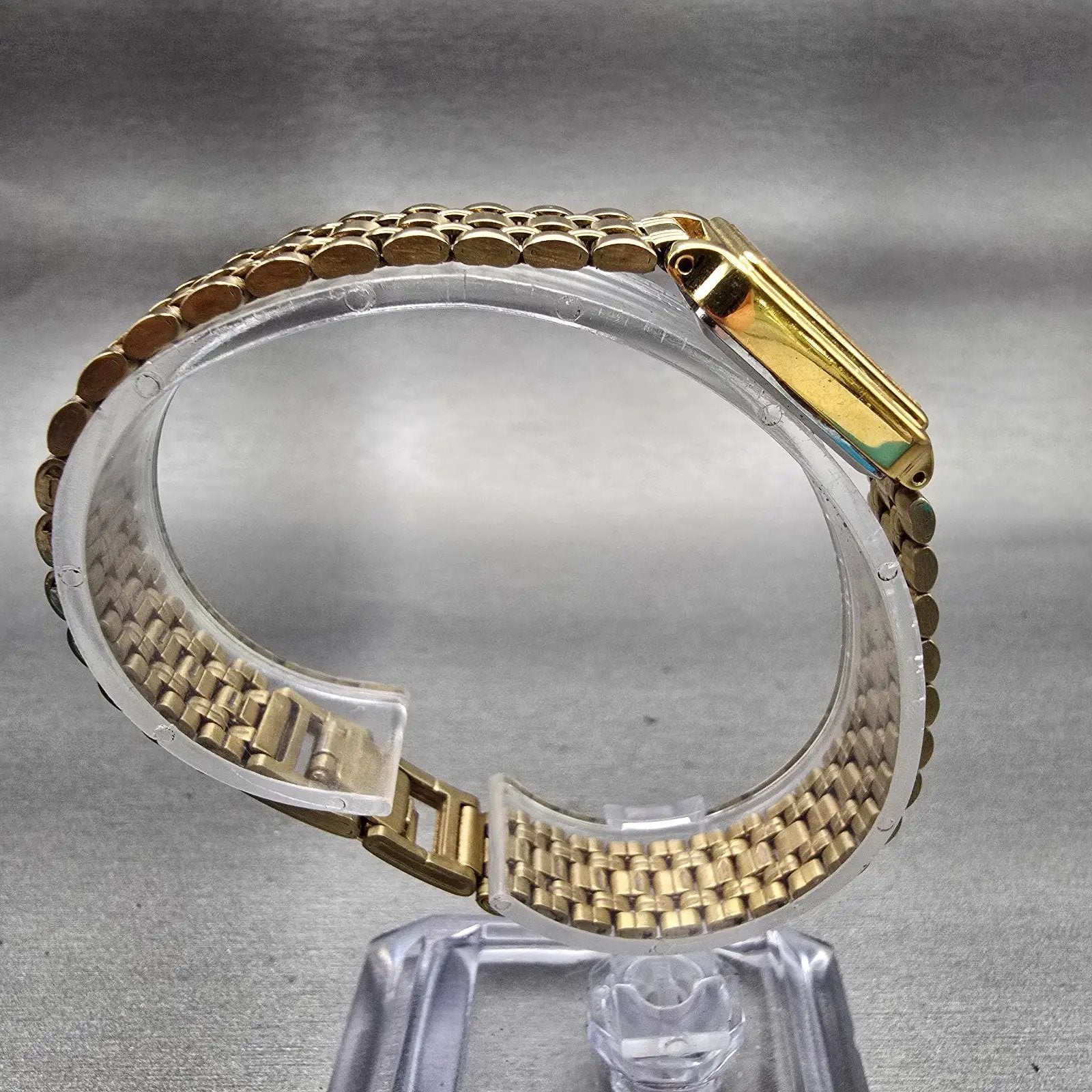Seiko Watch Women 17mm Gold Dial Gold Tone Rectangle 1N01-5E70 New Battery VTG8