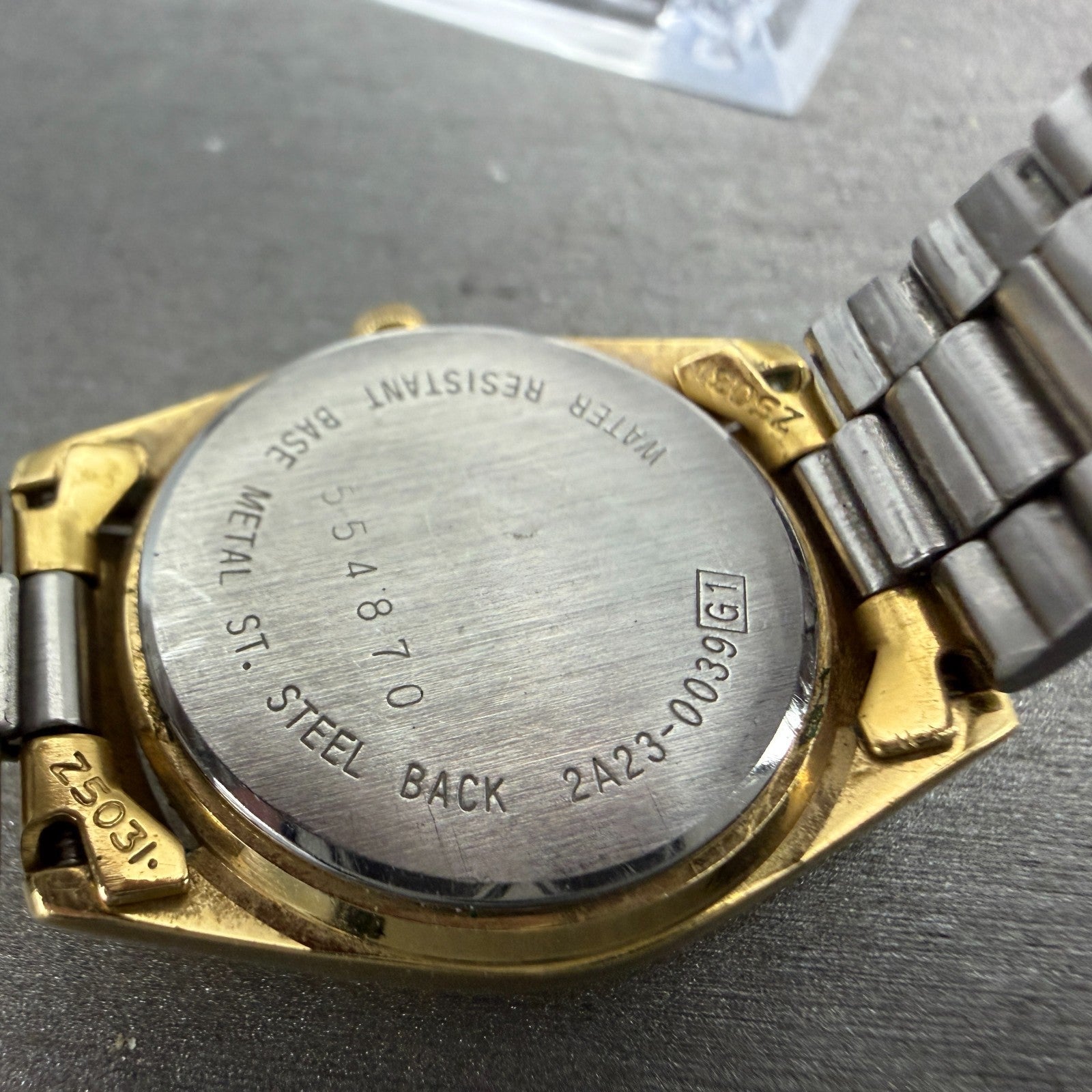 Seiko SQ Watch Women 25mm Gold Dial Gold Tone Daydate Round 2A23-0039 NewBat VJK9