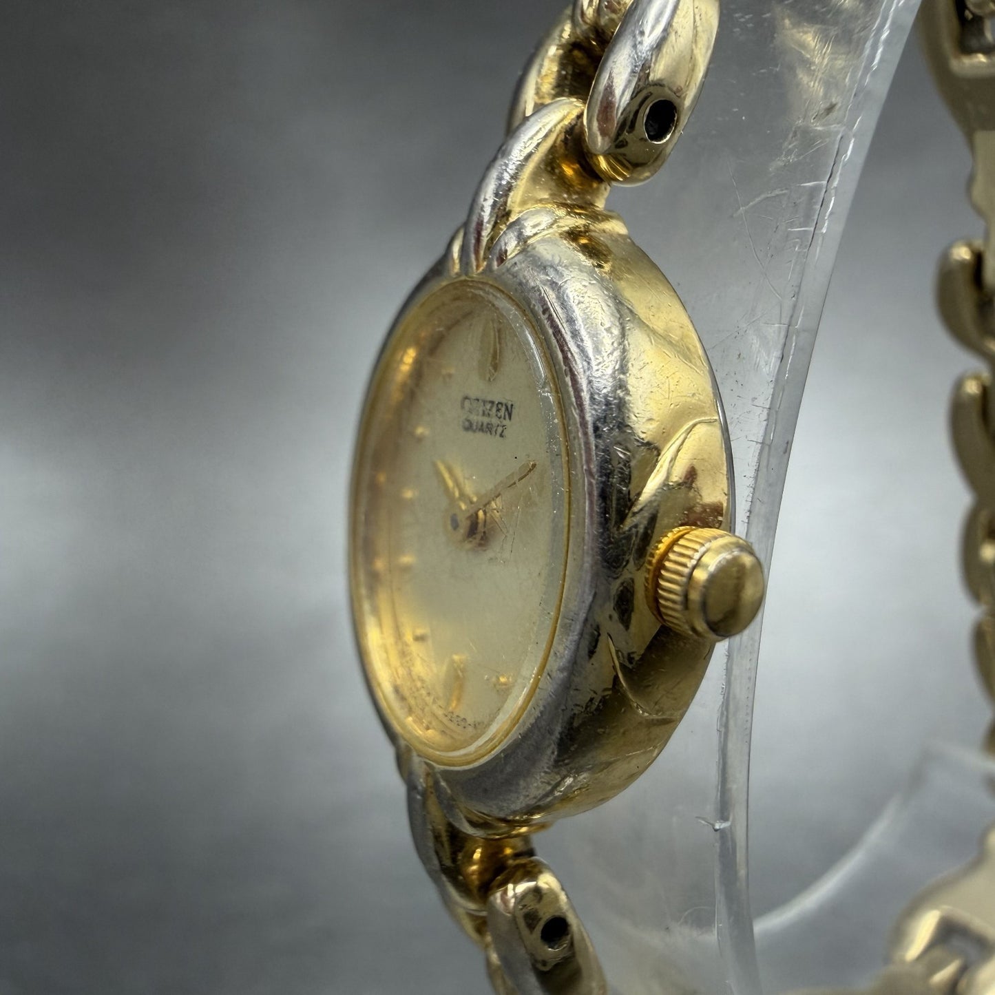 Citizen Watch Women 16mm Champagne Dial Gold Tone Oval 3220-S36483 New Battery2