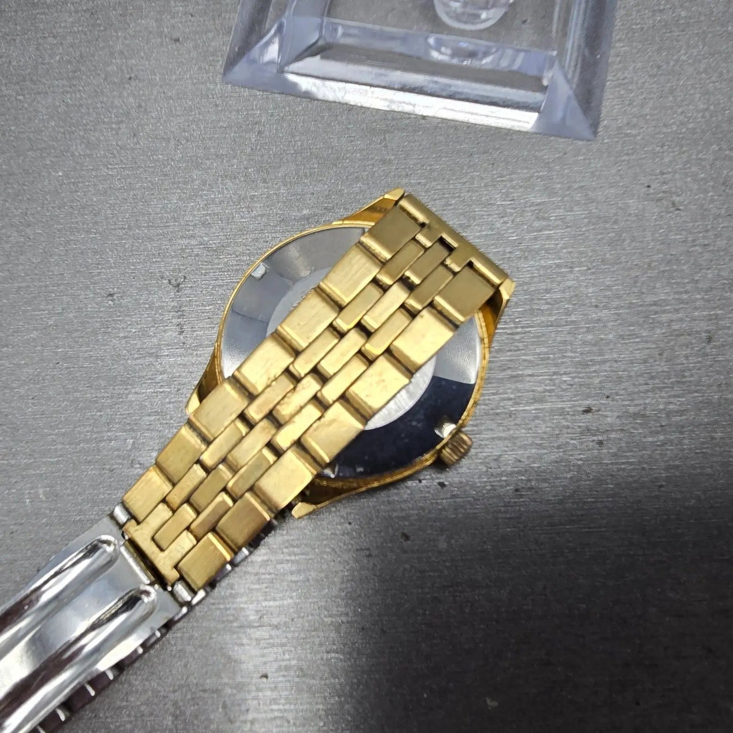 Bulova Automatic Watch Men 35mm Silver Dial Gold Tone Daydate Round N7 PARTS VTG9