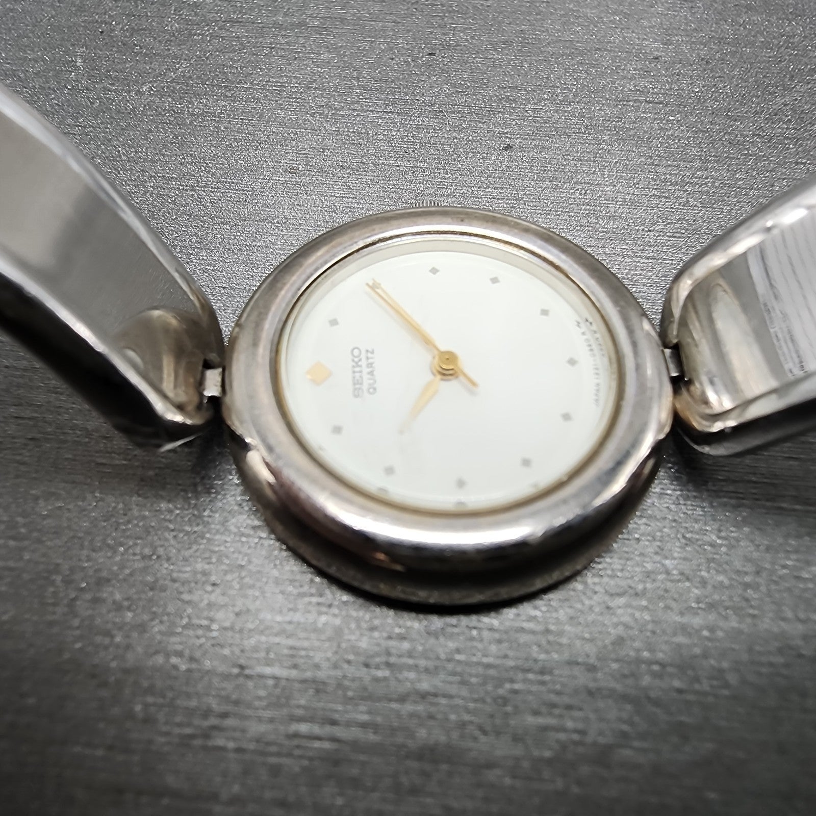 Seiko Watch Women 25mm White Dial Silver Tone 12210060 New Battery READ!!!3
