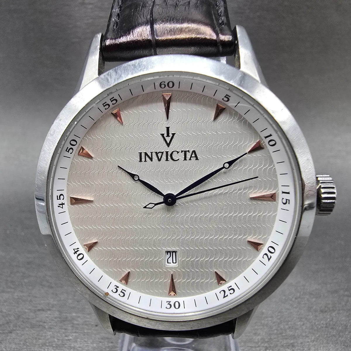 Invicta Vintage Watch Men 45mm White Dial Silver Date Round 12222 New Battery0