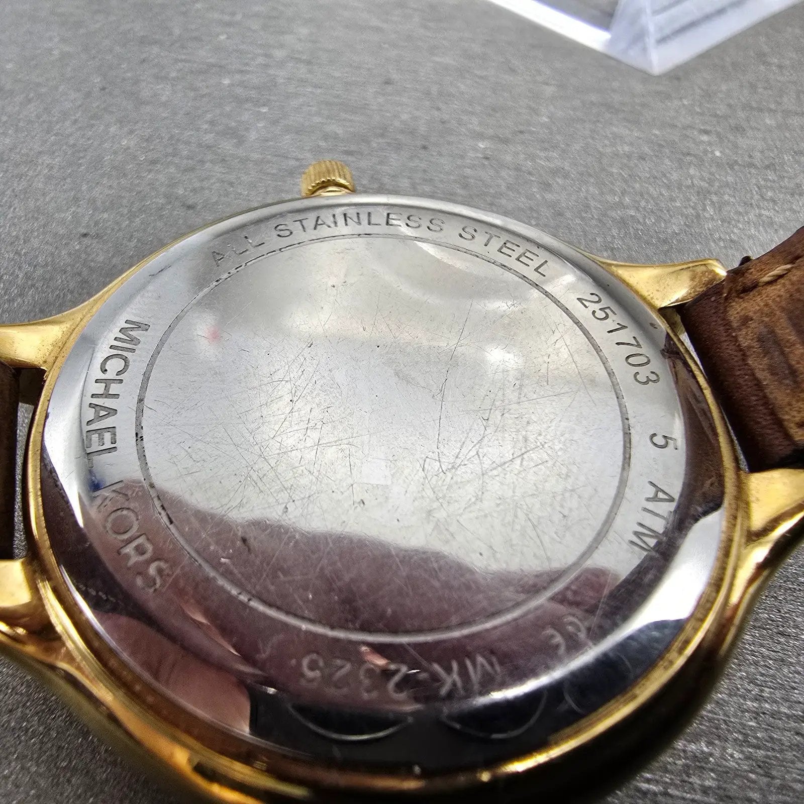Michael Kors Runway Watch Women 42mm Champagne Dial Gold Tone MK-2326 New Batt H10