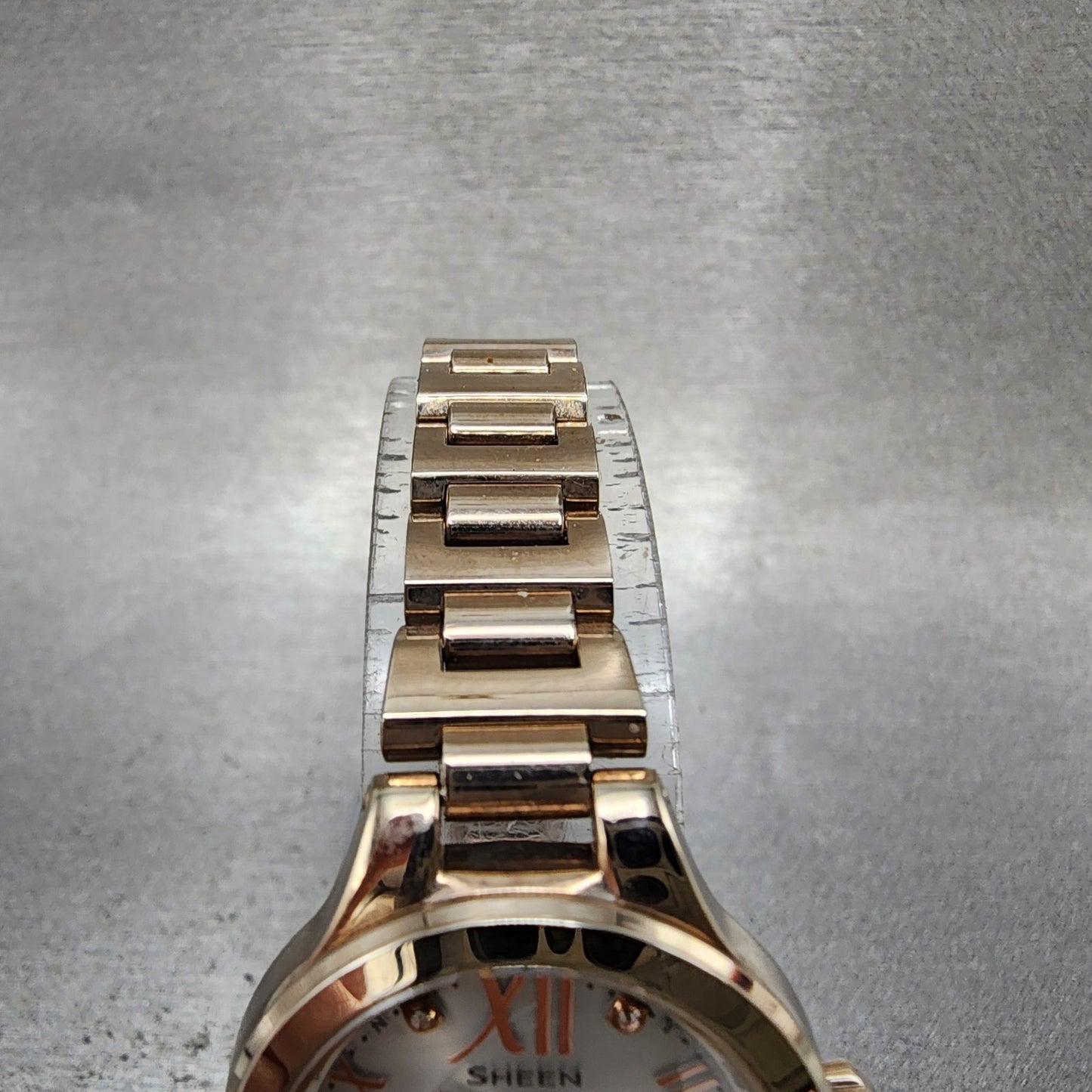 Casio Sheen SHW1700 Watch Women 26mm White Dial Gold Tone Date Round Runs4