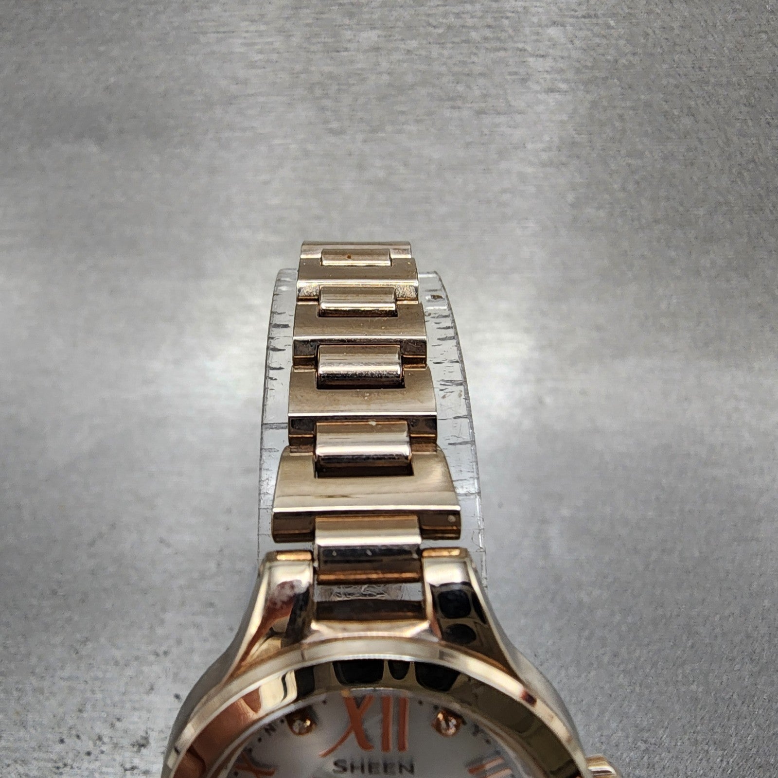 Casio Sheen SHW1700 Watch Women 26mm White Dial Gold Tone Date Round Runs4