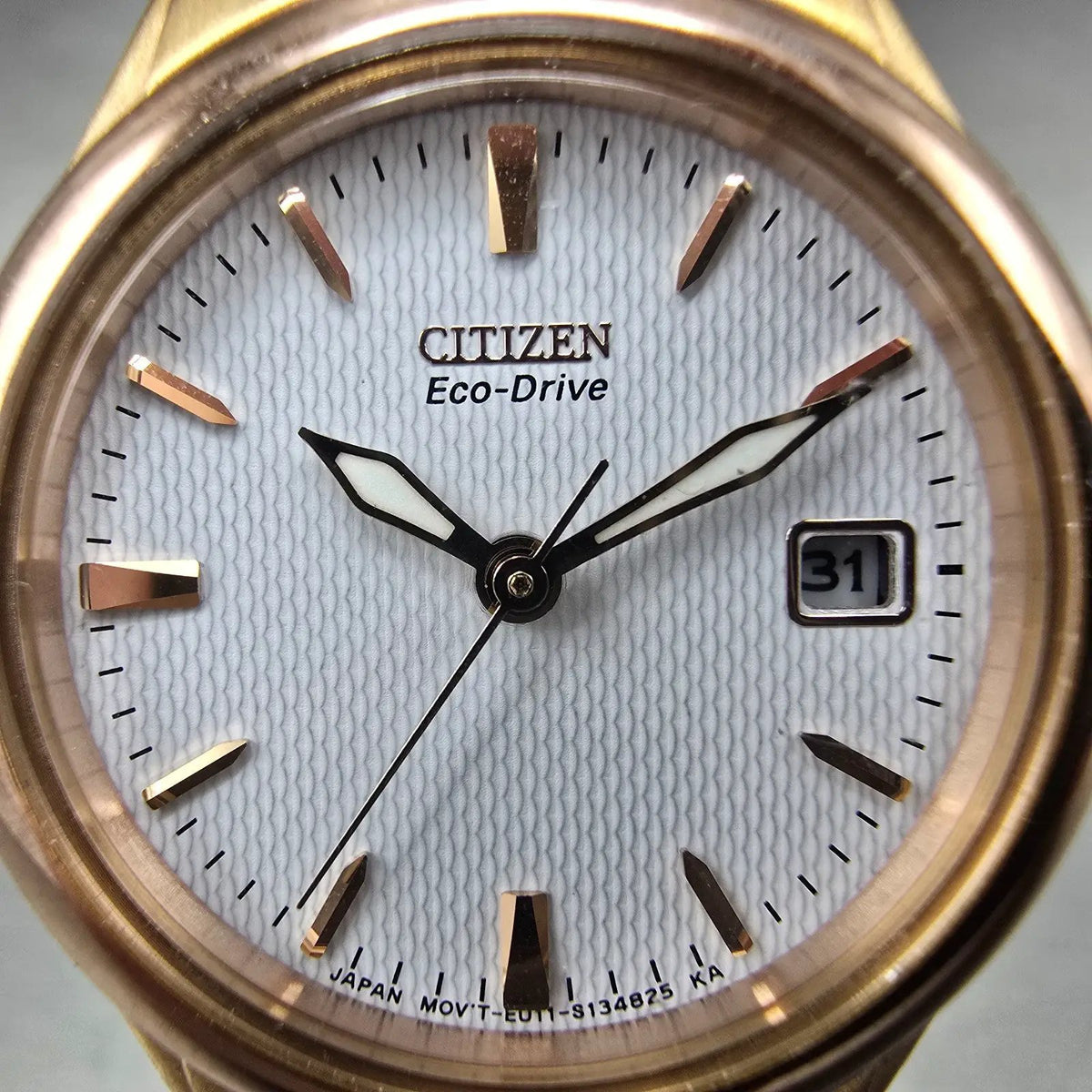 Citizen Eco-Drive Watch Women 25mm White Dial Rose Gold Date E011-S094526 Works1