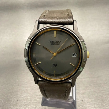 Seiko SQ Watch Men 33mm Gray Dial Two Tone Date Round 5H22-6109 New Battery0