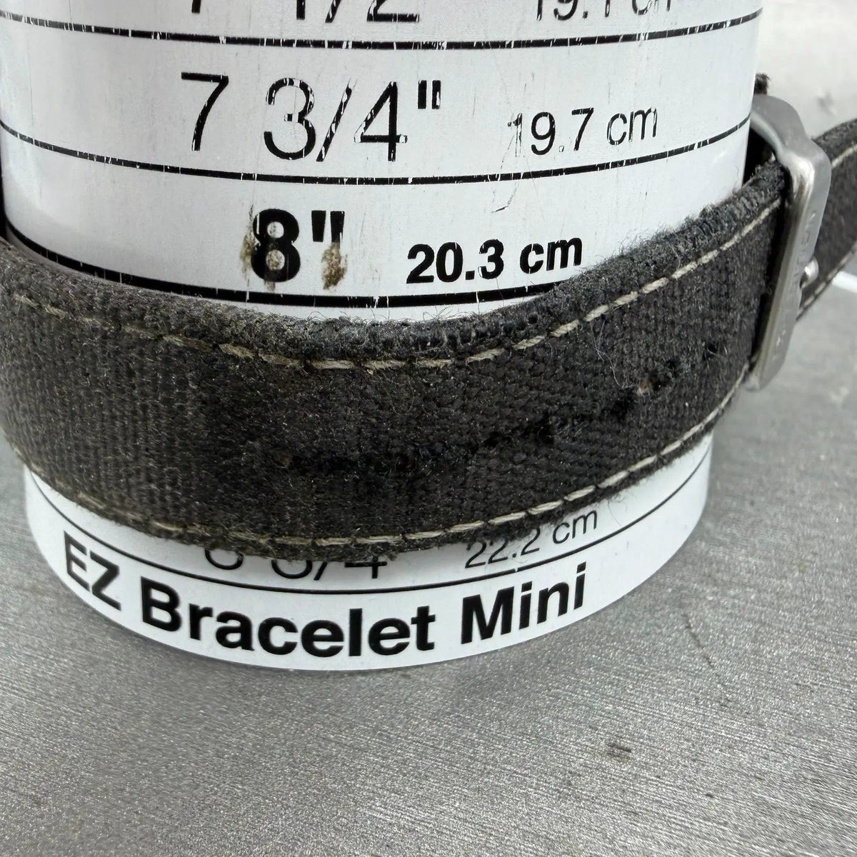 48304854