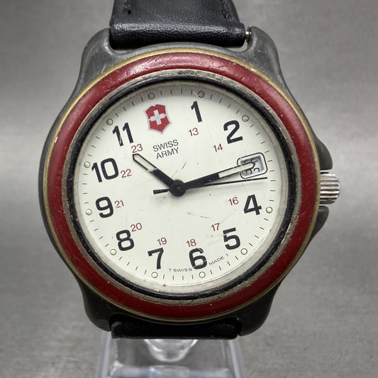 Victorinox Swiss Army Watch Men 39mm White Dial Black Tone Date READ!! New Batt0