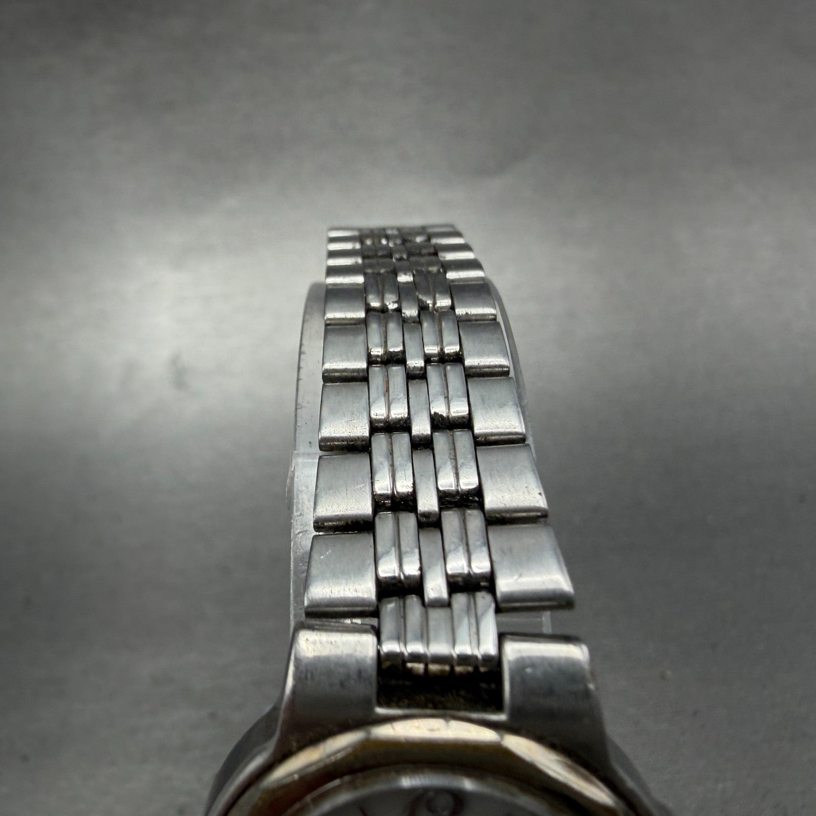 Citizen Eco-Drive Watch Women 26mm Gray Dial Steel Daydate E000-K003342 Runs4