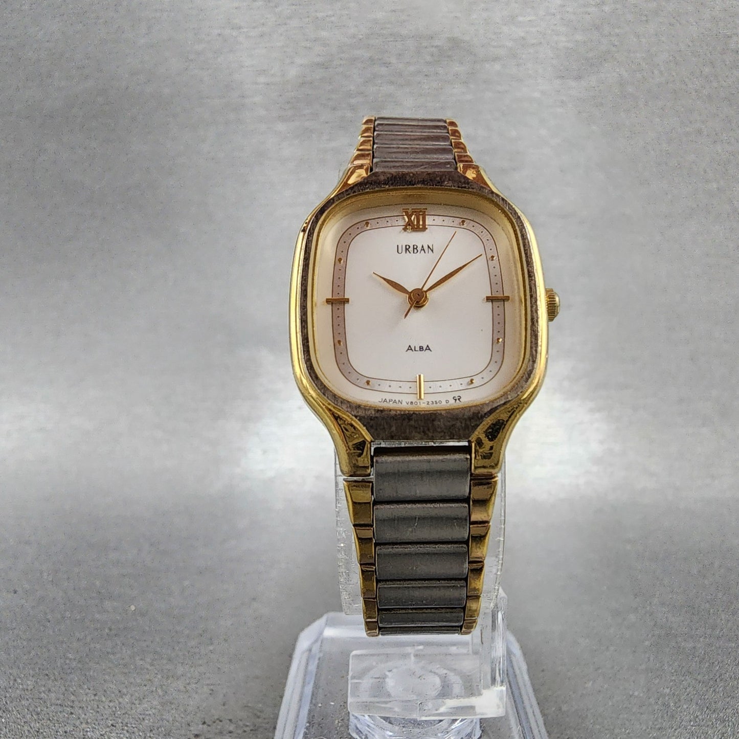 ALBA Urban Watch Women 22mm White Dial Two Tone Rectangle V8015280 New Battery5