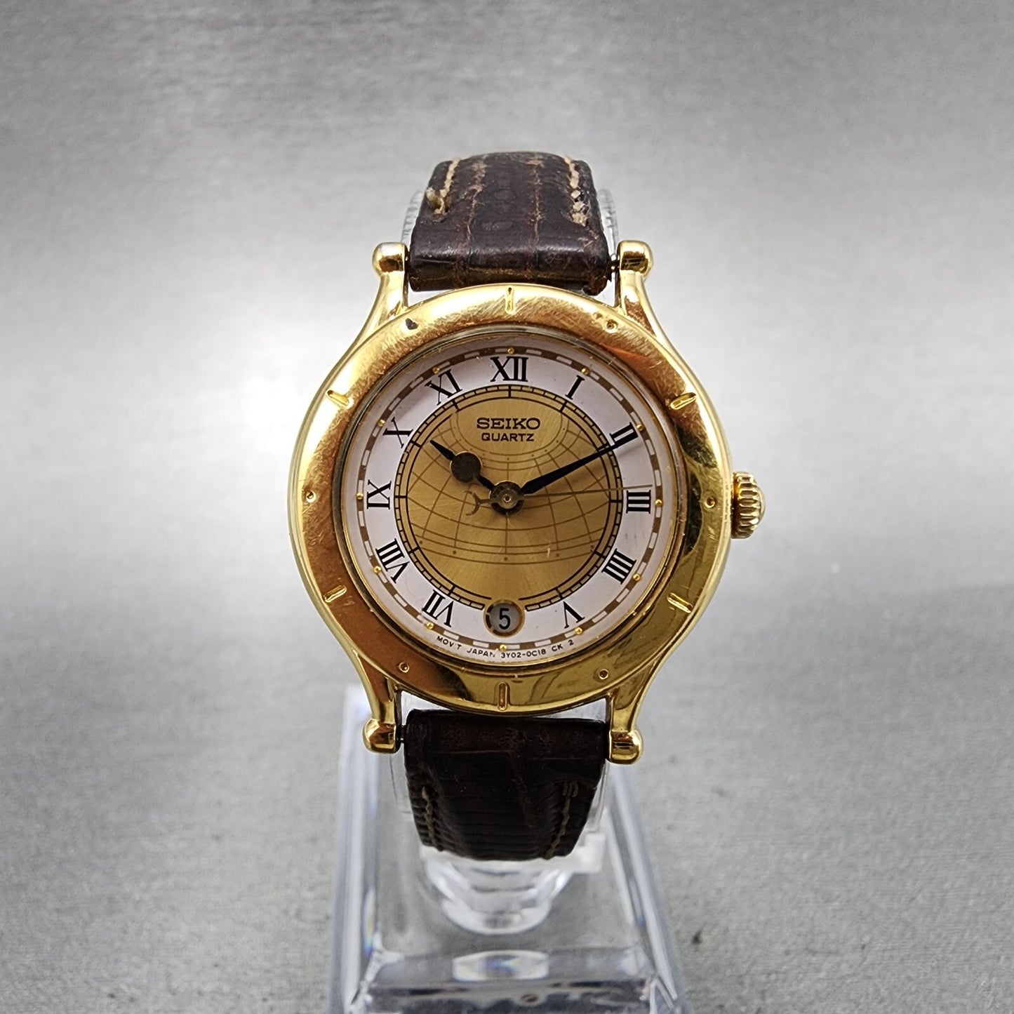 Seiko Age Of Discovery Watch Women 26mm White Dial Gold Tone Date 3Y020B09 PART0