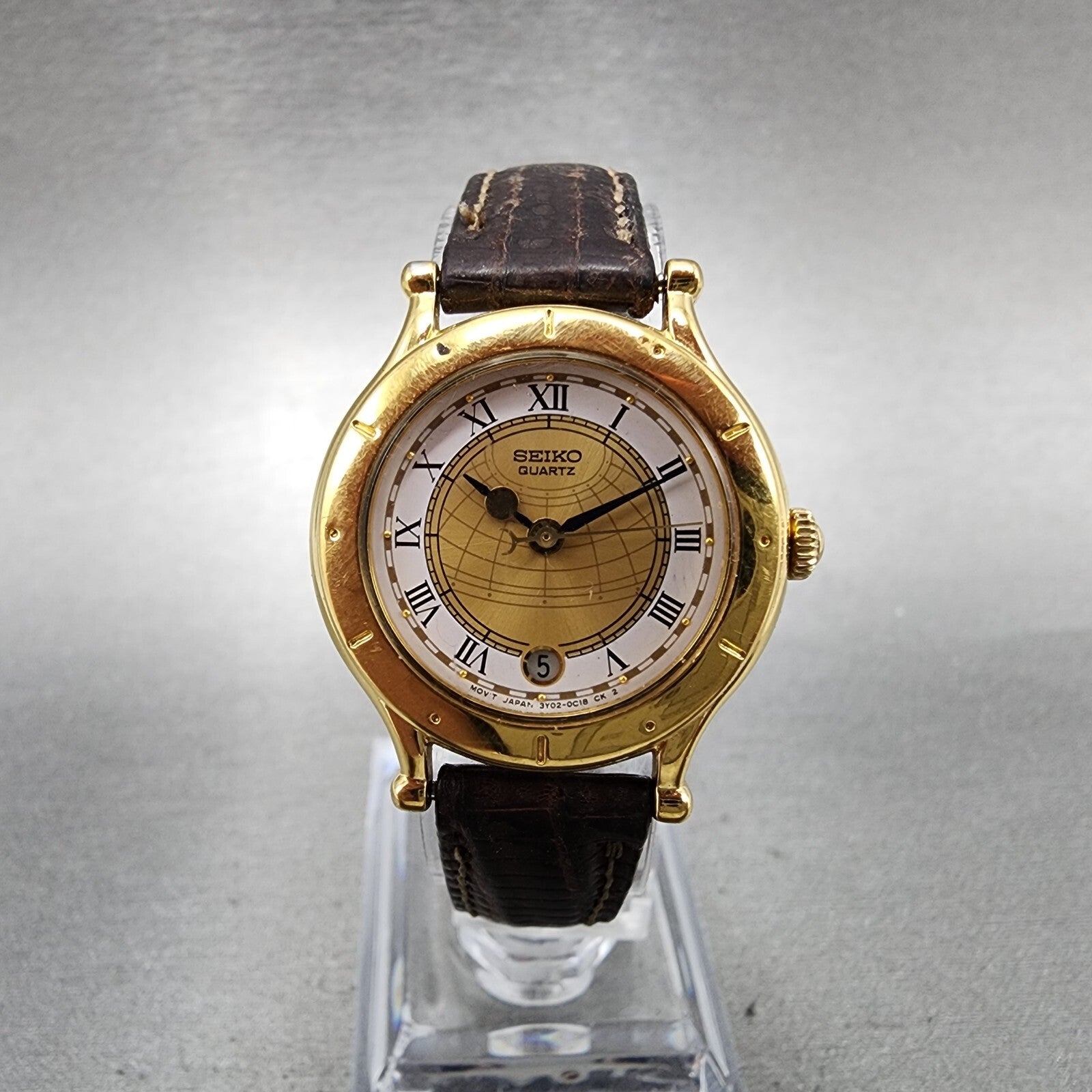 Seiko Age Of Discovery Watch Women 26mm White Dial Gold Tone Date 3Y020B09 PART0
