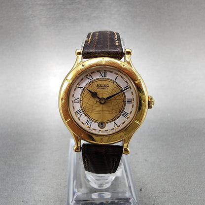 Seiko Age Of Discovery Watch Women 26mm White Dial Gold Tone Date 3Y020B09 PART0