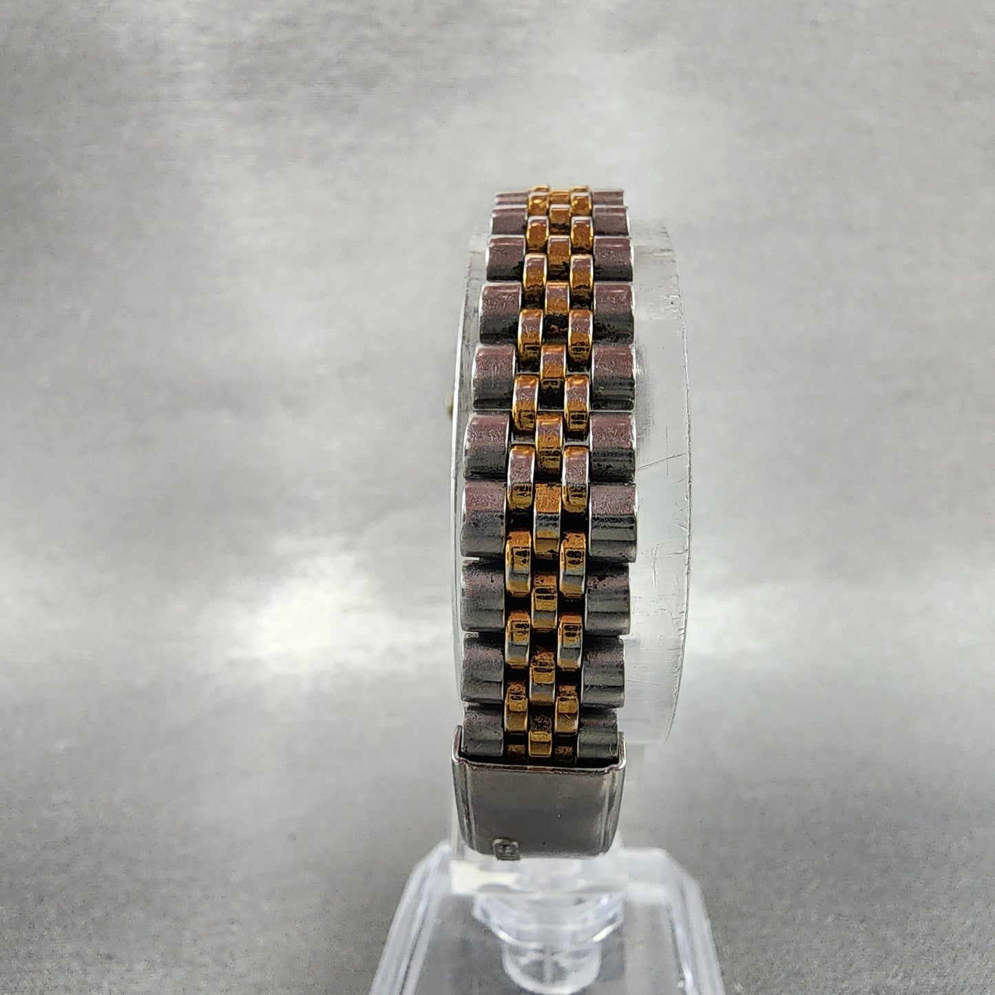 Seiko Watch Women 24mm Gold Dial Two Tone Daydate 7N830049 UT Austin New Batt7