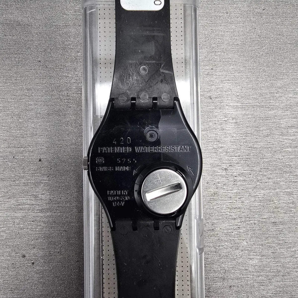 Swatch Gessetto Watch Men 34mm Black Dial Black Case GB155 New Battery NOS8