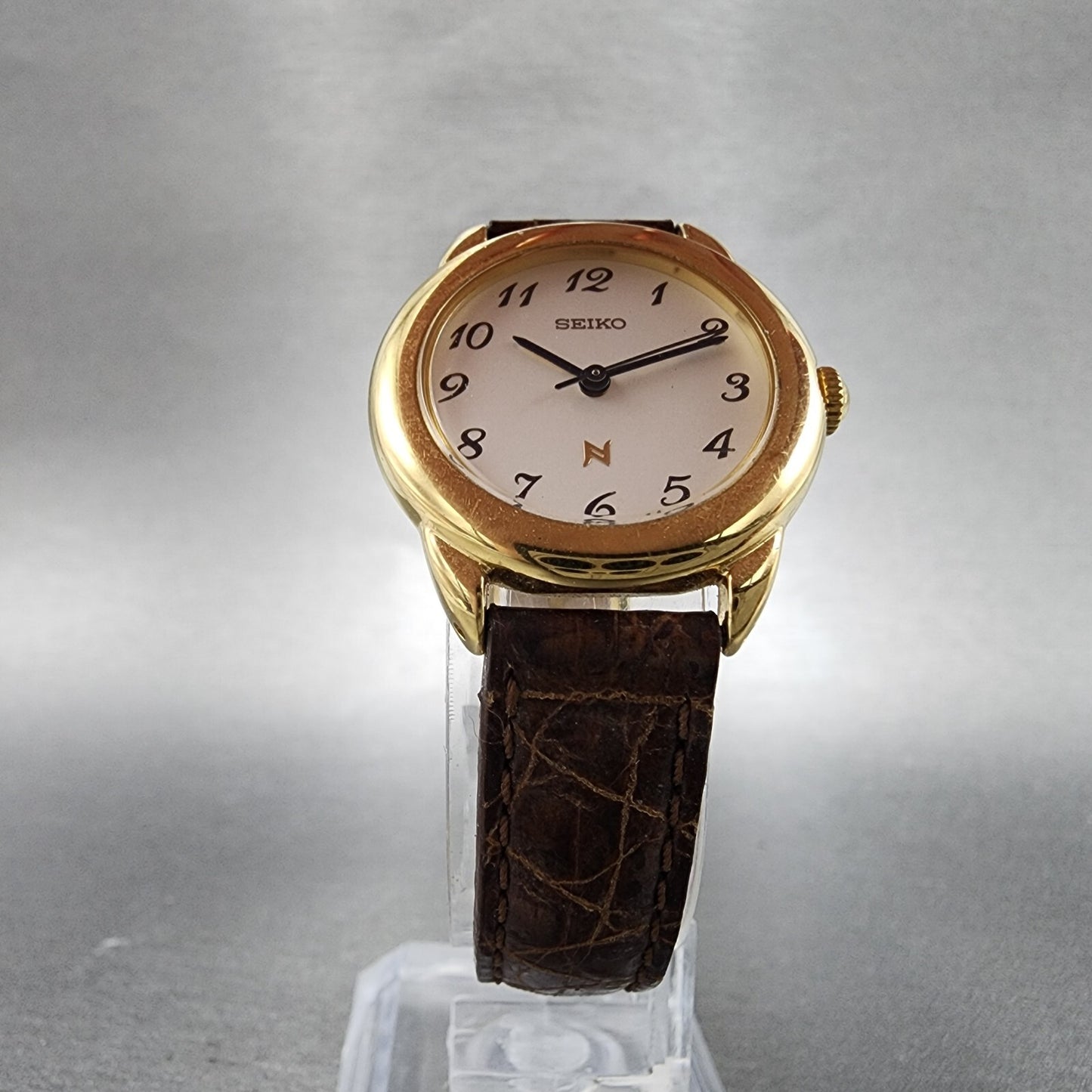 Seiko Neue Watch Women 26mm White Dial Gold Tone Round 1F210050 New Battery4