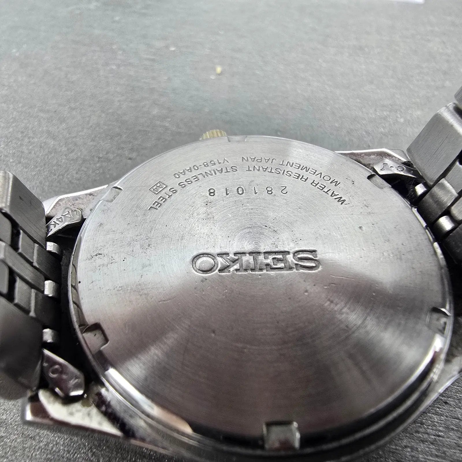 Seiko Solar Watch Men 37mm Gray Dial Two Tone Daydate Round V158-0AA0 Runs JKMN9
