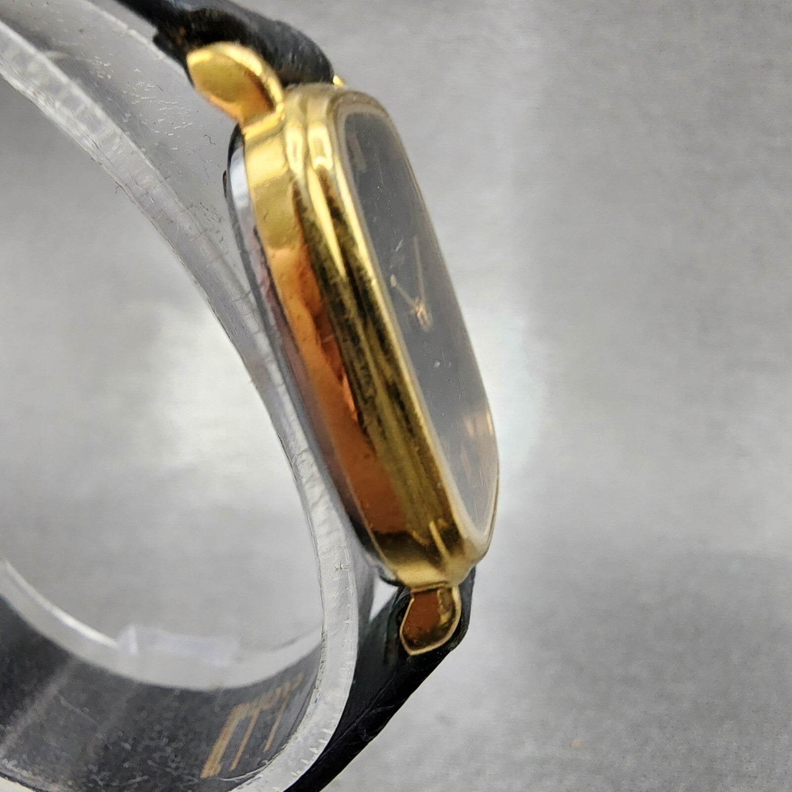 Dunhill Tank Watch Women Black Dial Gold Tone 9 17063 Rectangle Swiss made PARTS4