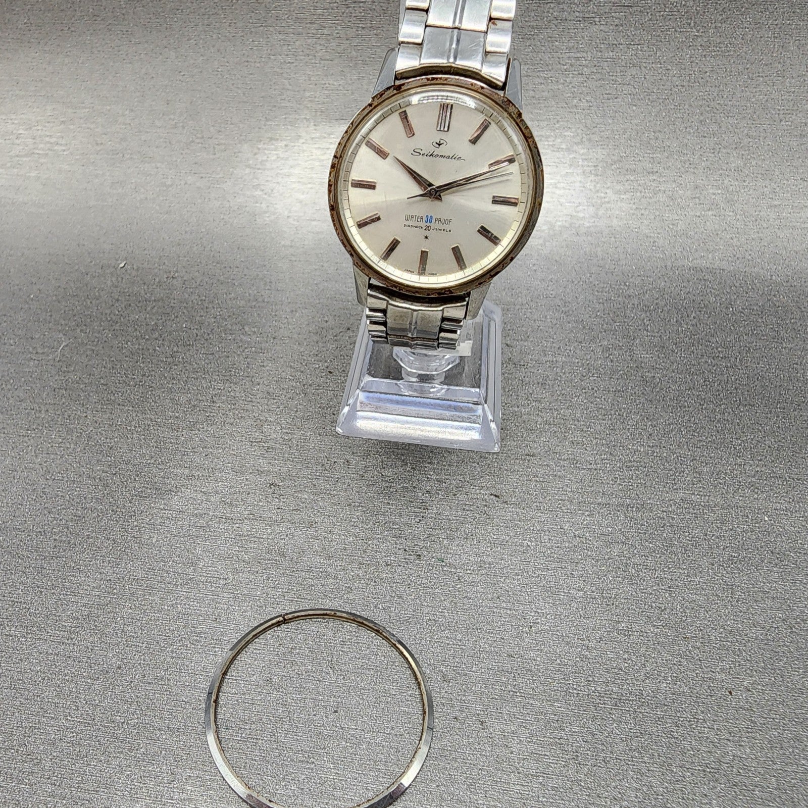 Seiko Seikomatic Watch Men 36mm Silver Dial Silver Tone J13044 Runs READ!!!3