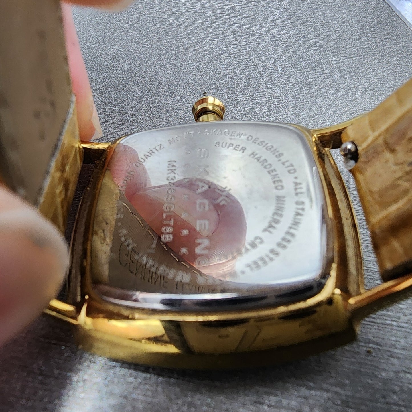 Skagen Watch Women 28mm MOP Dial Gold Tone Rectangle MK348SGL8B New Battery