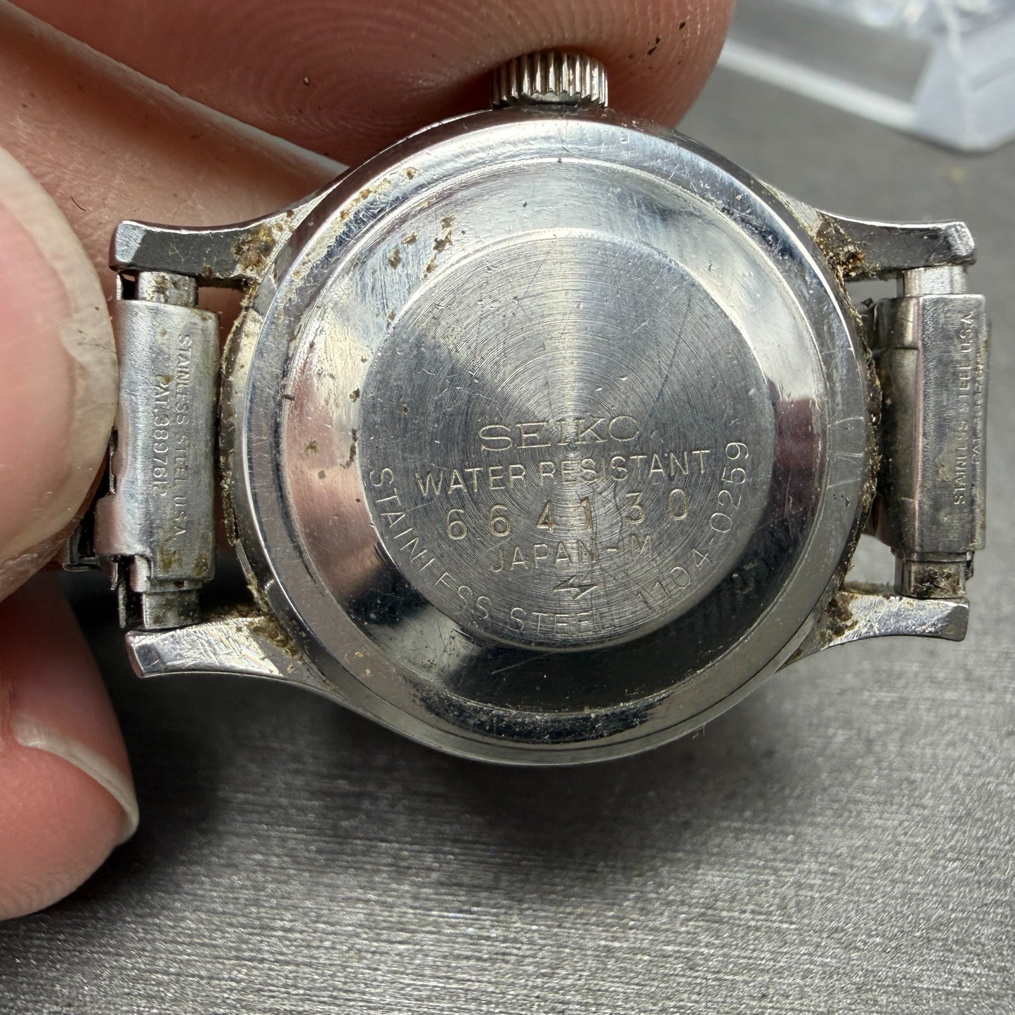 Seiko Watch Women 25mm Champagne Dial Silver Tone Manual Vintage 1104-0259 Runs9