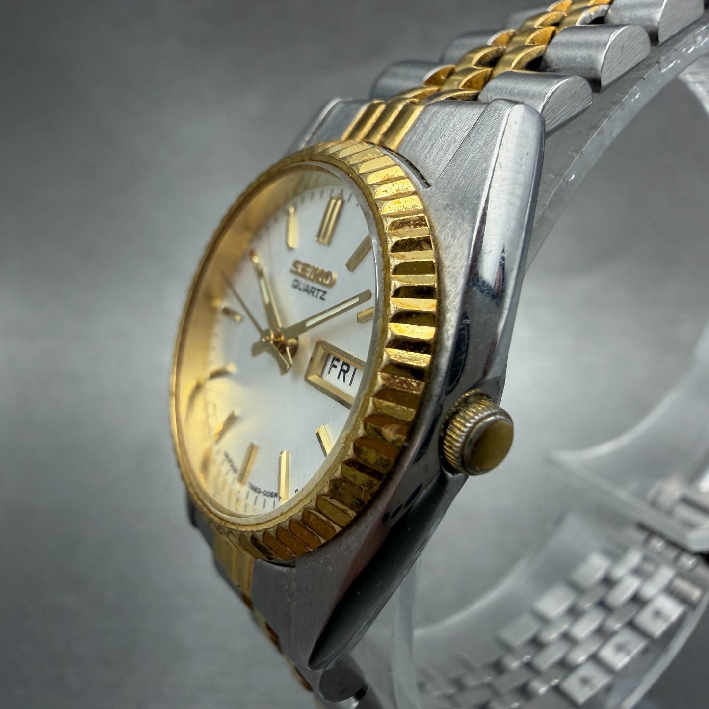 Seiko Watch Women 25mm White Dial Two Tone Daydate Round 7n83-0041 New Batt N9H2