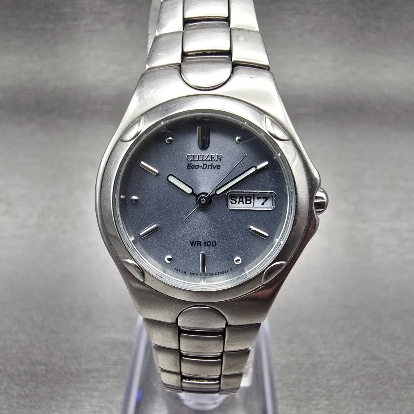 Citizen Eco-Drive Watch Women 25mm Gray Dial Silver Daydate E001-K17580 Works0