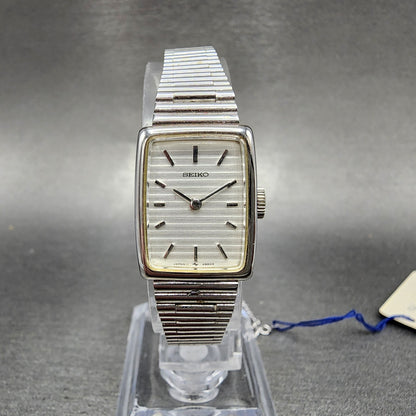 Seiko Tank Watch Women 17mm Silver Dial Silver Tone Manual Wind NOS Runs 11002