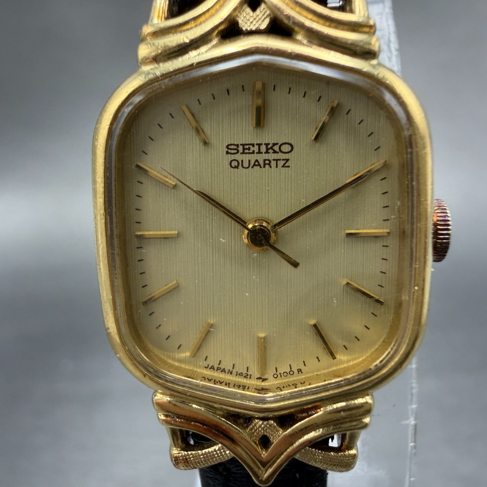 Seiko Watch Women 18mm Champagne Dial Gold Tone Rectangle 1421-5050 New Battery1