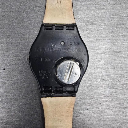 Swatch Enigmatic Love Watch Men 34mm White Dial Black Tone GB218 New Battery 238