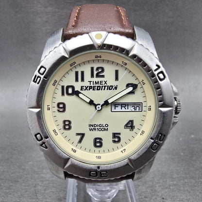 Timex Expedition Dive Watch Men 40mm Cream Dial Silver Tone Daydate New Battery0