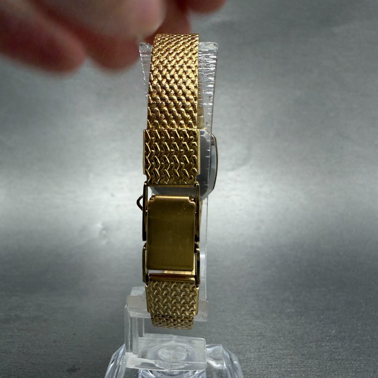 Seiko Watch Women 19mm Champagne Dial Gold Tone Rectangle 5421-5060 New Batt H9S7