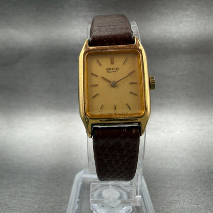 Seiko Tank Watch Women 17mm Champagne Dial Gold Tone 4N00-5129 New Battery5