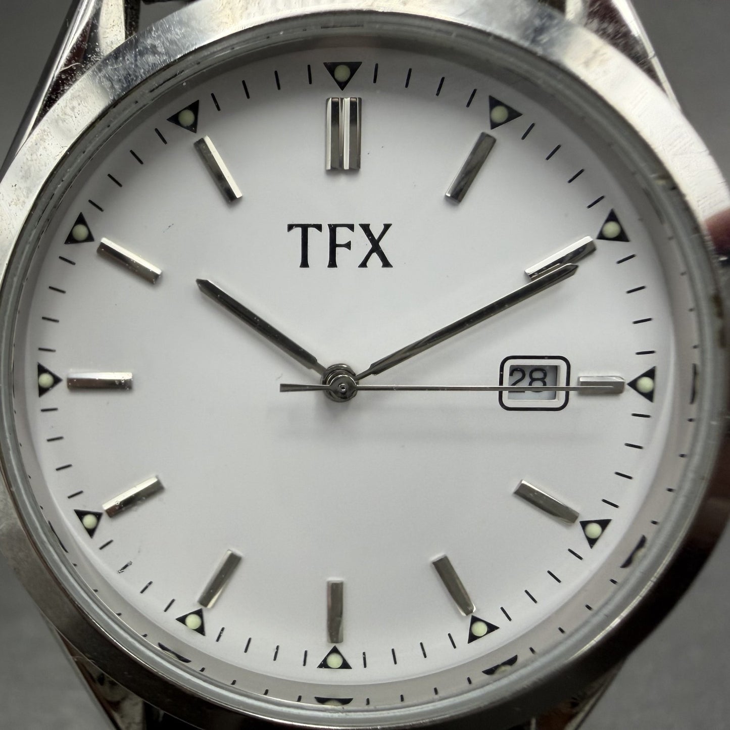 Bulova TFX Watch Men 39mm White Dial Silver Tone Date Round New Battery 36B1041
