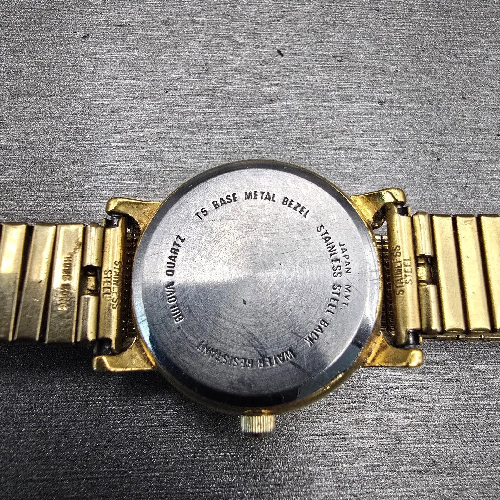 Bulova Watch Women 24mm White Dial Gold Tone Date Round 97M14 New Battery10