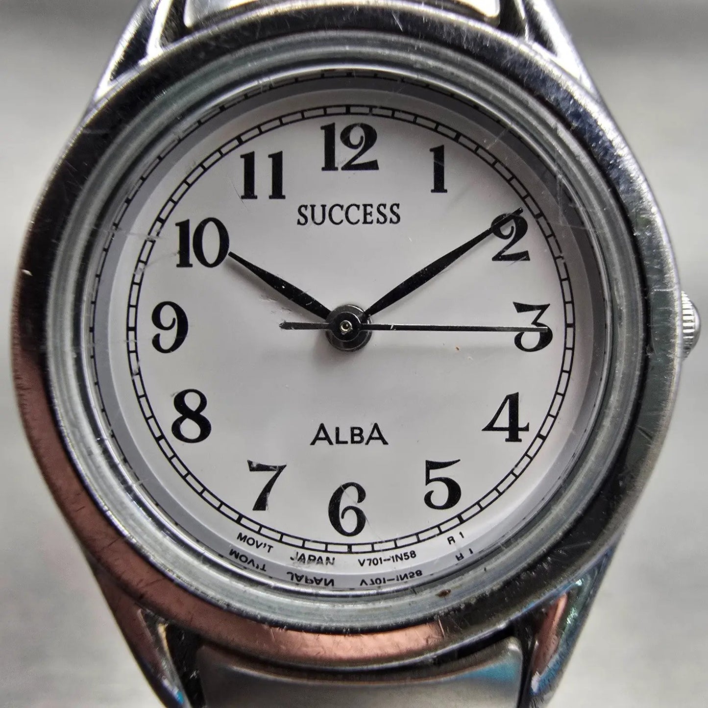 Seiko Alba Success Watch Women 20mm White Dial Silver Tone V701-1L70 New Battery1