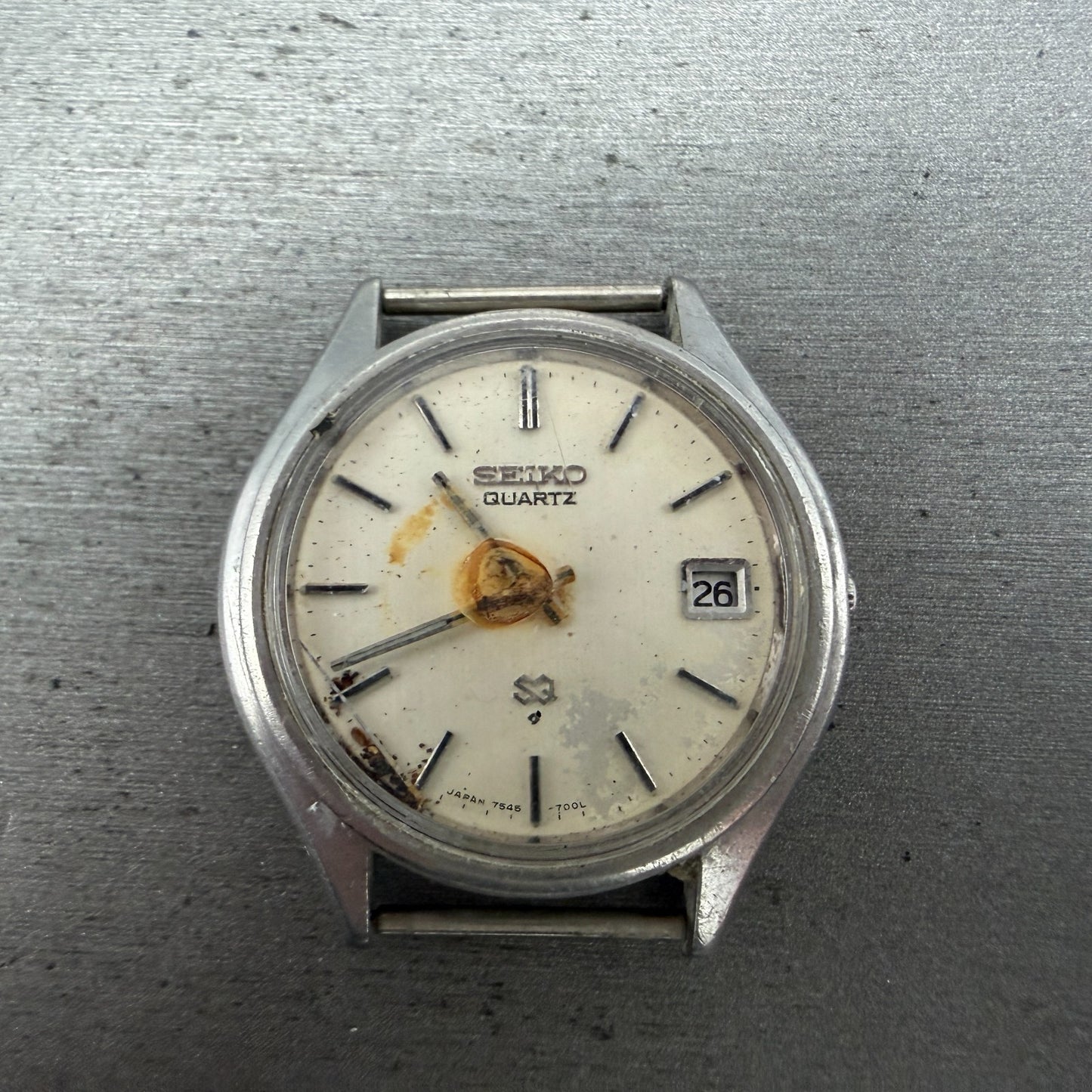 Seiko SQ Watch Men 37mm White Dial Silver Tone Date Round 7546-7009 PARTS0