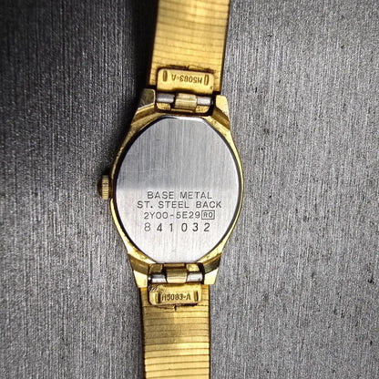 Seiko Watch Women 17mm Black Dial Gold Tone Oval 2Y00-5E29 New Battery Vintage10