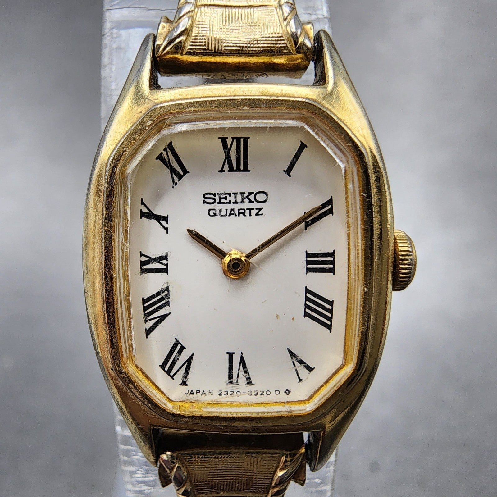 Seiko Tank Watch Women 17mm White Dial Gold Tone 23206559 Roman New Battery1