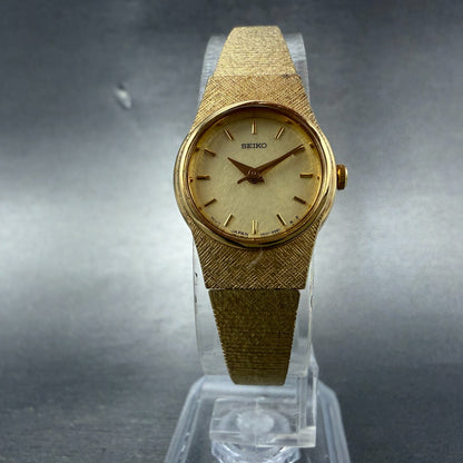 Seiko watch Women 19mm Champagne Dial Gold Tone Round V401-1819 New Battery HJ85
