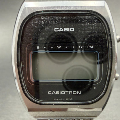 Casio Casiotron Watch Men 32mm Digital Daydate Oval 49CS-35 Vintage PARTS2