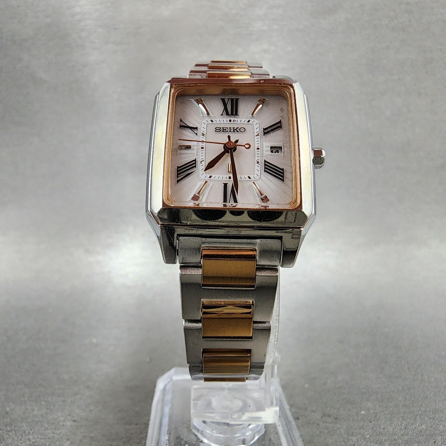 Seiko Lukia Tank Watch Women 26mm White Dial Two Tone Date Atomic Solar Runs5