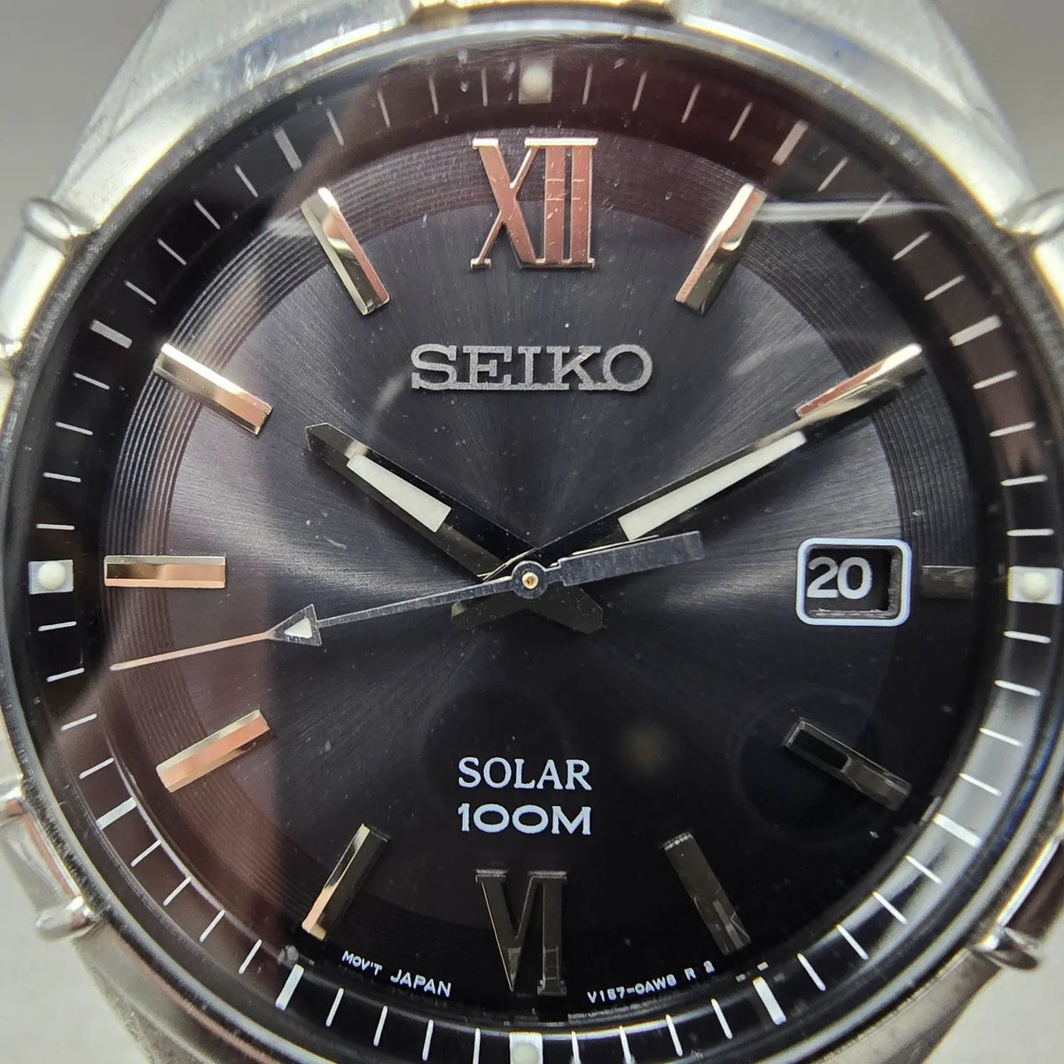 Seiko Solar Watch Men 38mm Black Dial Silver Tone Date Round V157-0AM0 Works L1